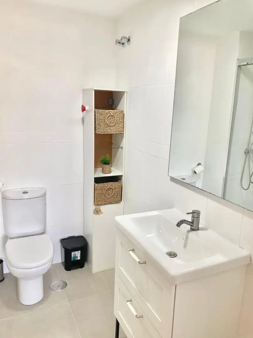 Badezimmer von Wohnungen zur Miete in Sant Joan d'Alacant mit Klimaanlage, Heizung und Möbliert