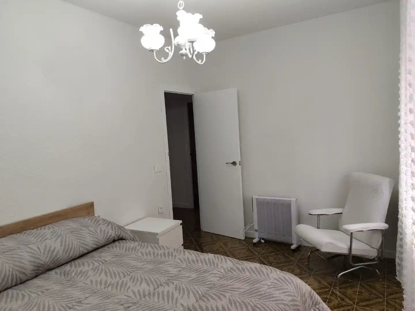 Schlafzimmer von Wohnung zur Miete in Utiel mit Möbliert, Ofen und Waschmaschine
