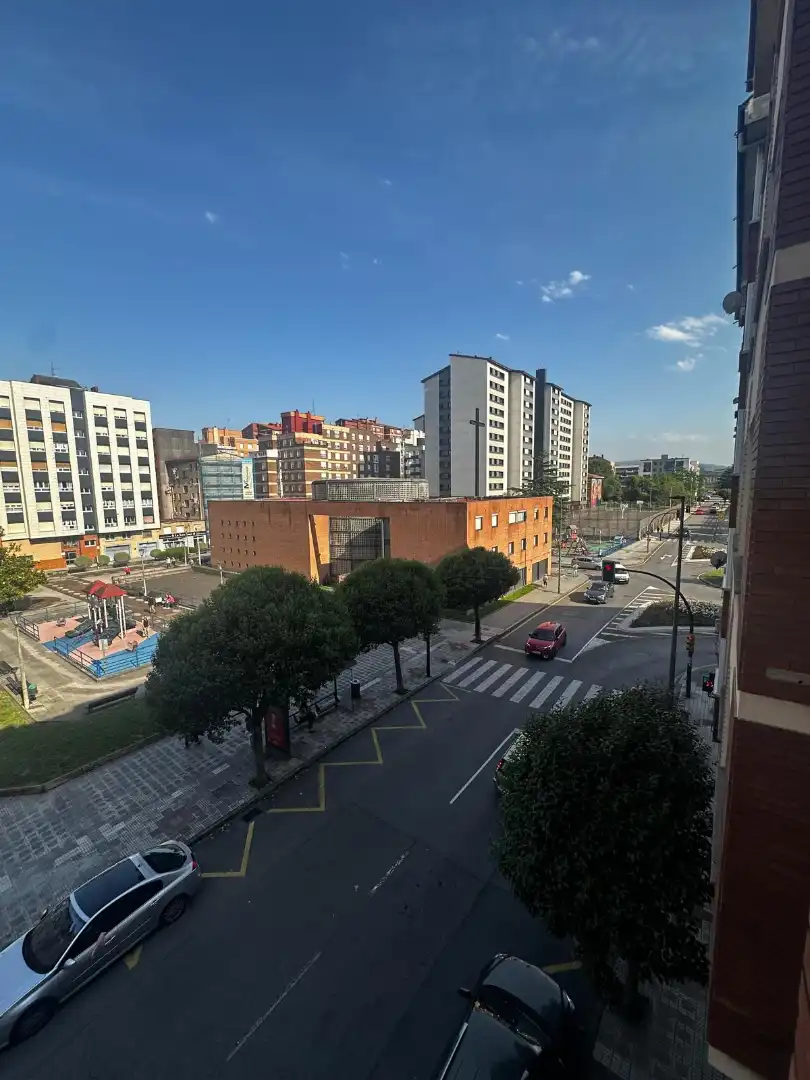 Außenansicht von Wohnung zum Verkauf in Gijón  mit Heizung, Möbliert und Alarm