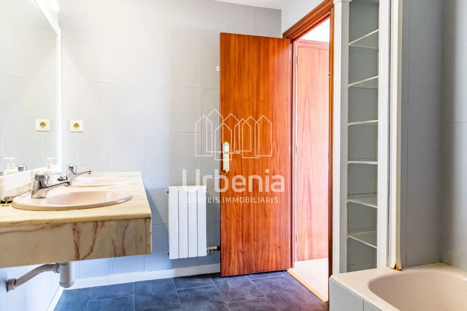 Baño de Casa o chalet en venta en Premià de Dalt con Calefacción, Terraza y Trastero