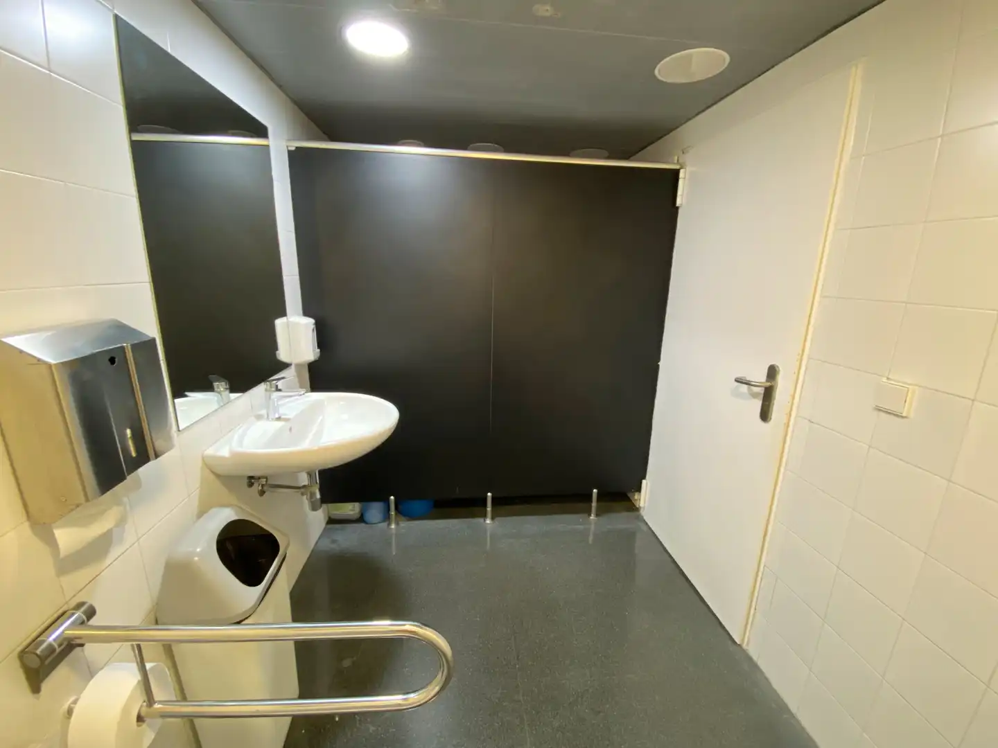 Baño de Oficina en venta en Sabadell con Calefacción