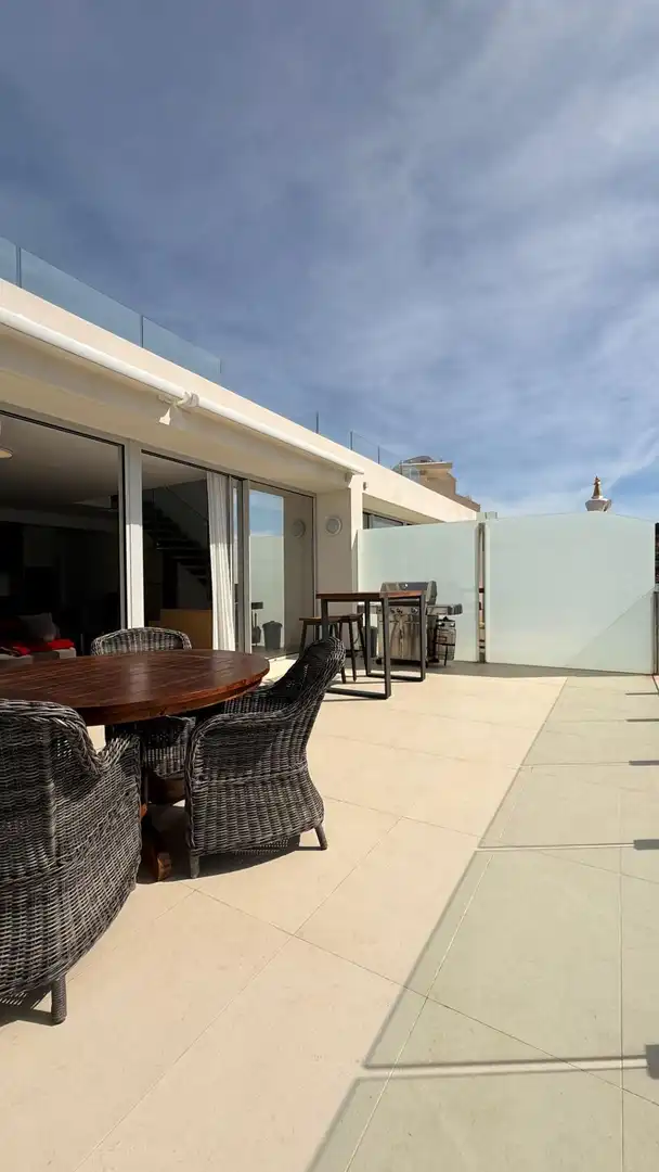 Terrasse von Dachboden zum Verkauf in Benalmádena mit Klimaanlage, Terrasse und Abstellraum