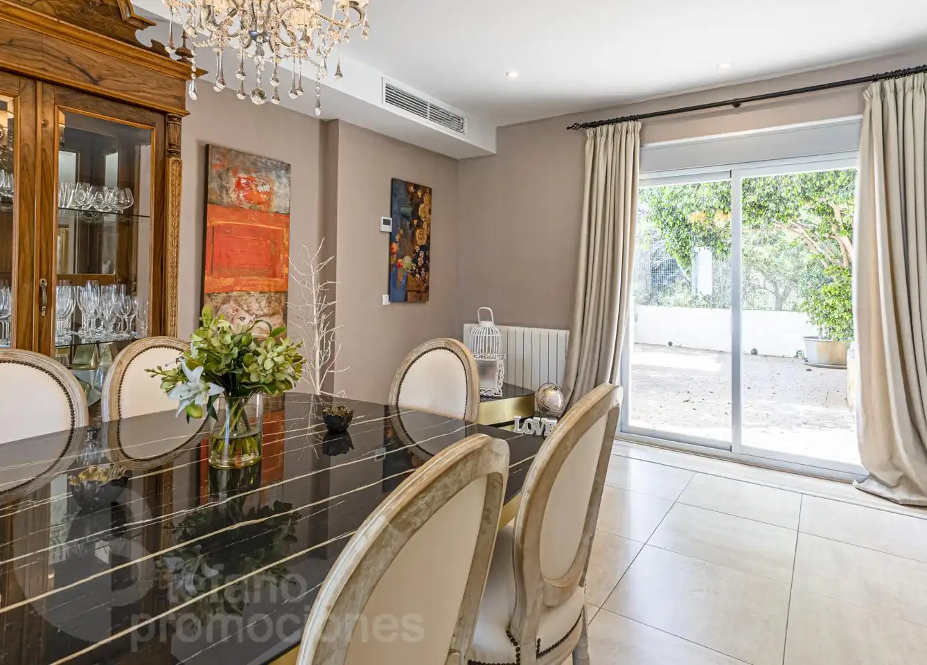 Comedor de Casa o chalet de alquiler en Málaga con Aire acondicionado, Calefacción y Jardín privado