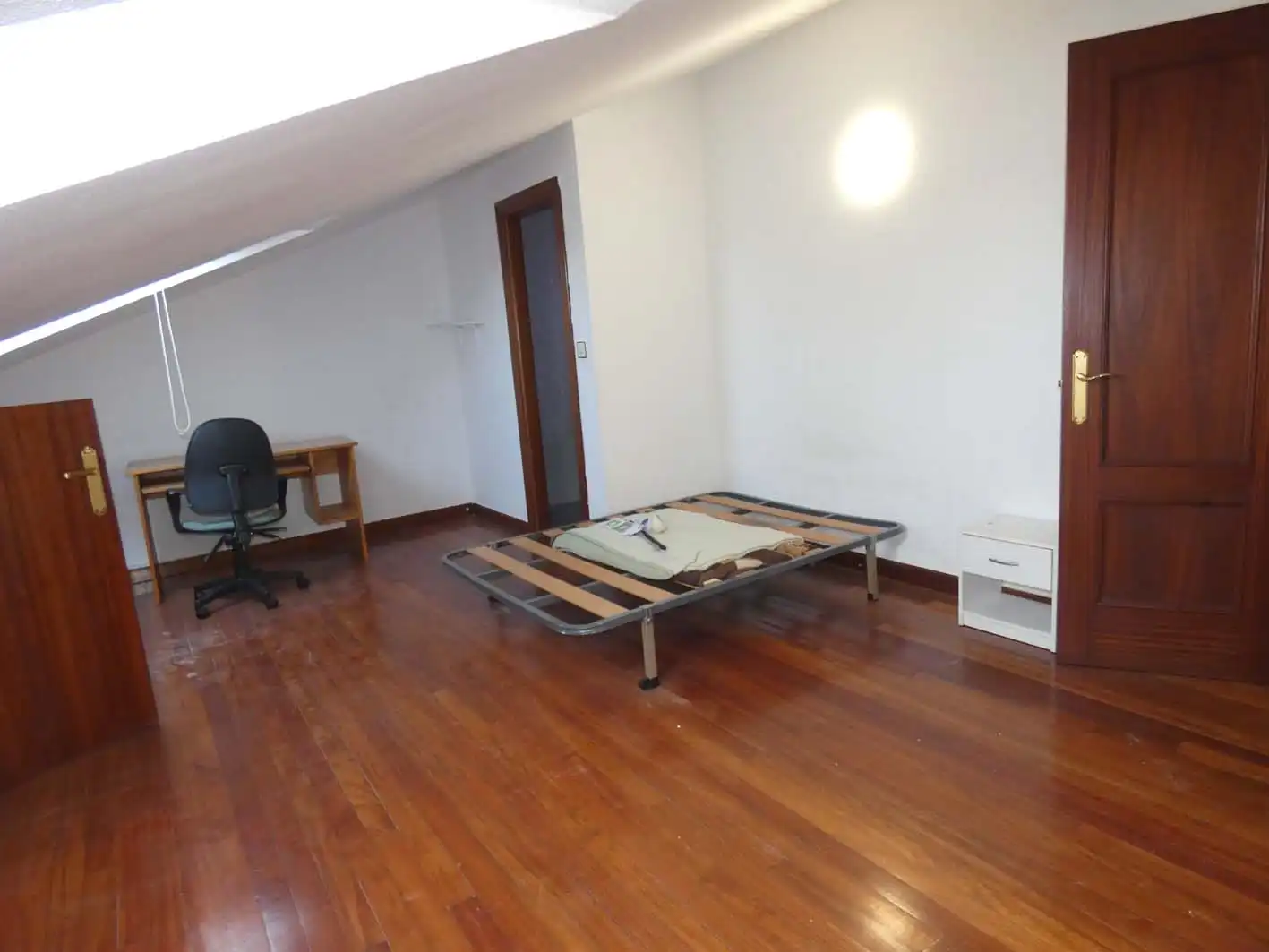 Schlafzimmer von Maisonette zum Verkauf in Medina de Pomar mit Heizung und Möbliert