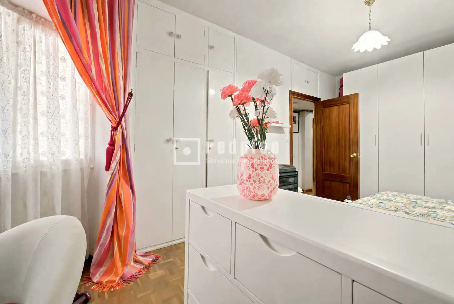 Bedroom of Flat for sale in Madrid  with Heating, Private garden and Parquet flooring