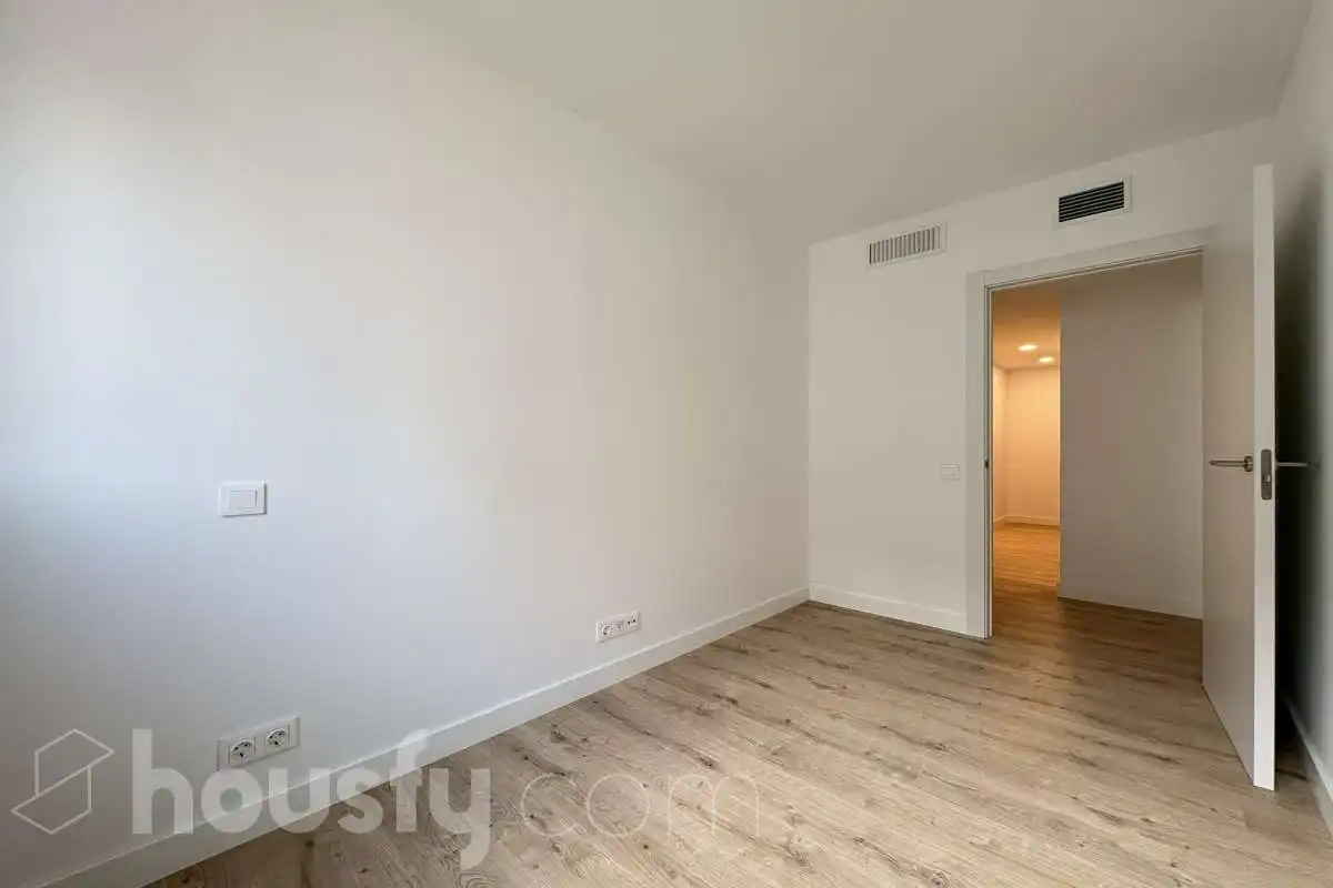 Appartamento con terrazza in vendita a Carrer Antón Agullana ., imagen 5