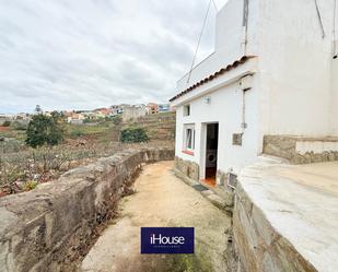 Vista exterior de Casa o xalet en venda en La Victoria de Acentejo amb Terrassa