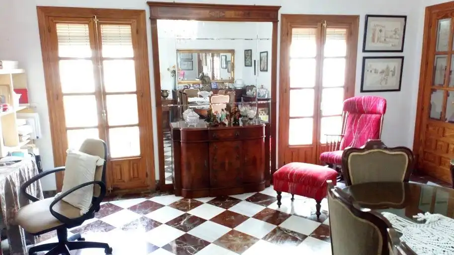 Houses for sale in Córdoba  with Air Conditioner, Heating and Storage room