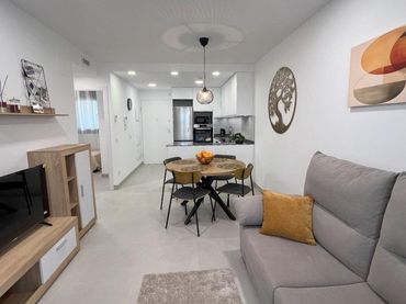 Apartament amb balcó en venda a Nueva Torrevieja - Aguas Nuevas
