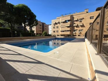 Piso con piscina en venta en Hospital