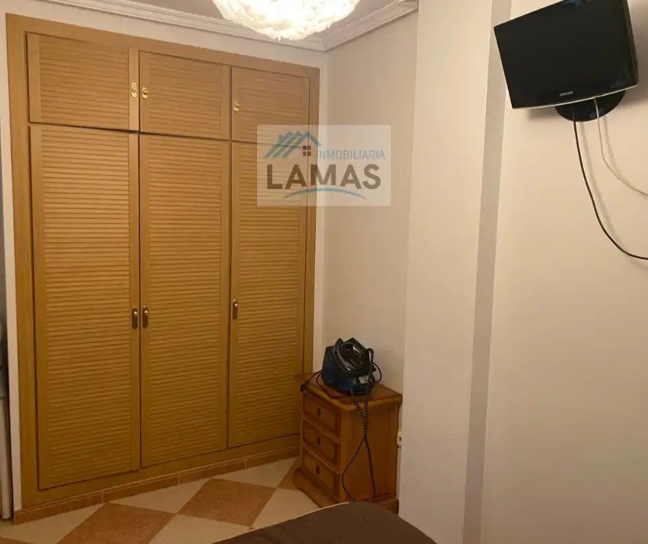 Vista exterior de Casa adosada en venta en Talayuela con Amueblado