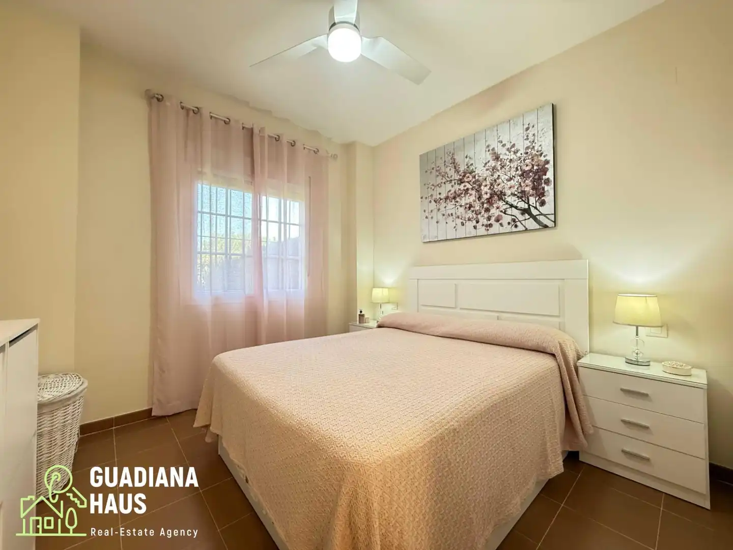 Schlafzimmer von Wohnungen zum Verkauf in Ayamonte mit Privatgarten, Terrasse und Gemeinschaftspool