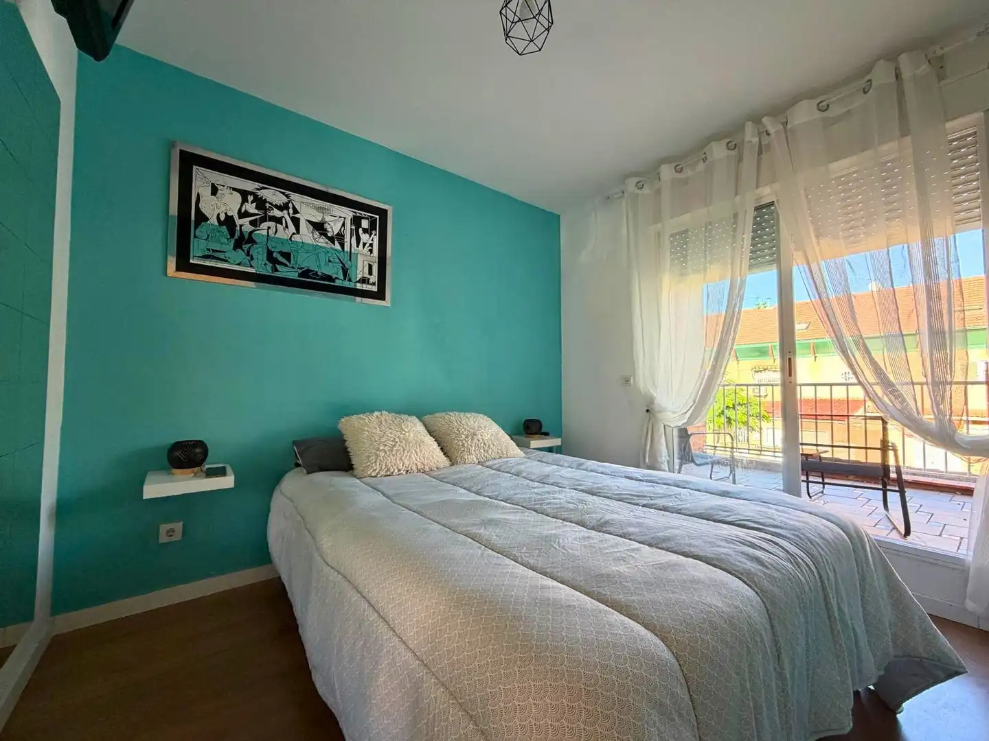 Habitación de Casa adosada en venta en Casco Histórico