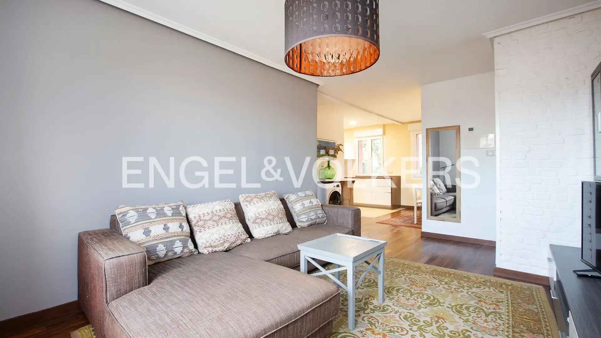 Living room of Flat for sale in Bilbao   with Heating, Private garden and Parquet flooring