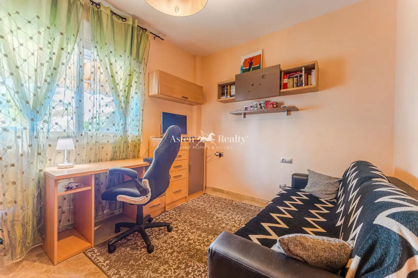Schlafzimmer von Wohnung zum Verkauf in Santiago del Teide mit Klimaanlage, Privatgarten und Terrasse