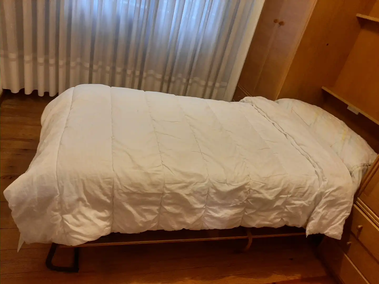 Habitación de Piso de alquiler en Vitoria - Gasteiz con Calefacción, Parquet y Amueblado