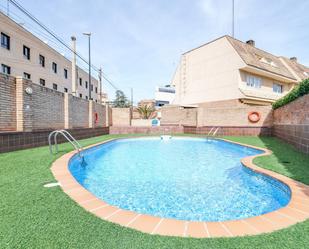 Swimming pool of Single-family semi-detached for sale in  Zaragoza Capital  with Terrace and Balcony