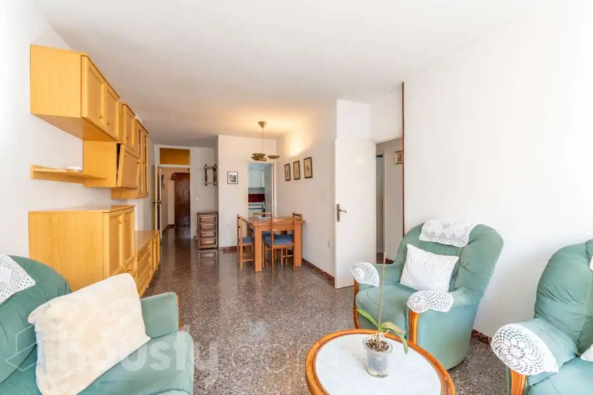 Sala d'estar de Pis en venda en Vilanova i la Geltrú amb Balcó
