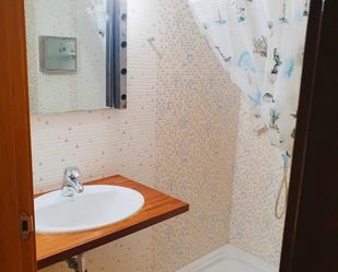 Badezimmer von Wohnung miete in Ondara mit Klimaanlage und Balkon