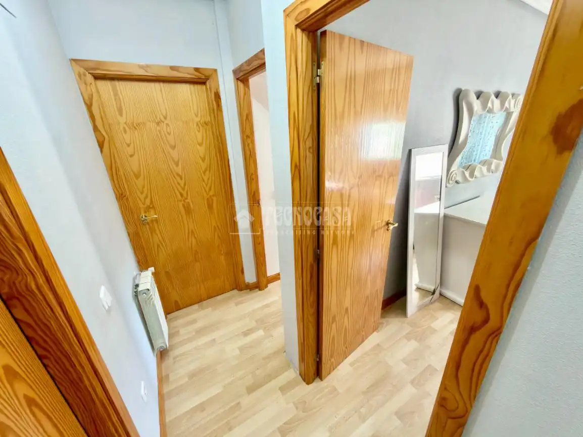 Habitación de Casa adosada en venta en Valdeaveruelo con Aire acondicionado, Calefacción y Terraza