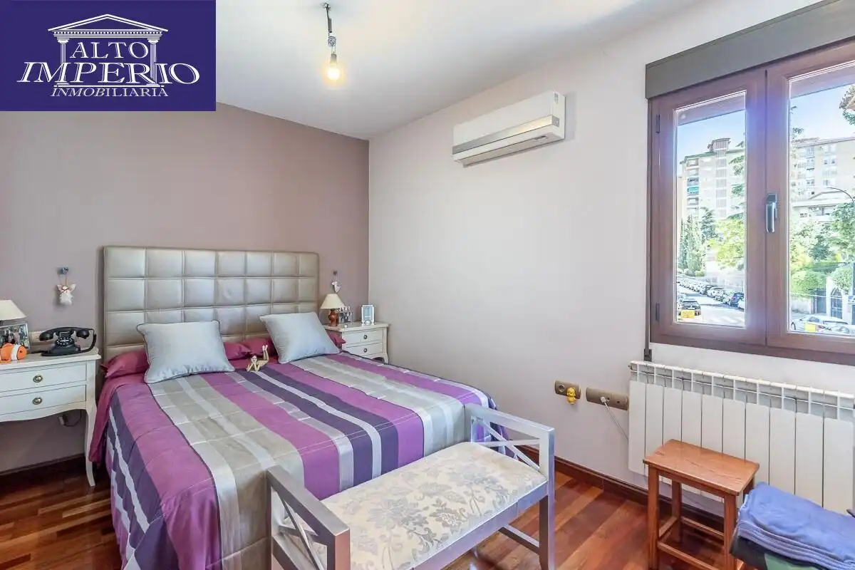 Bedroom of Houses for sale in Granada  with Air Conditioner, Heating and Private garden