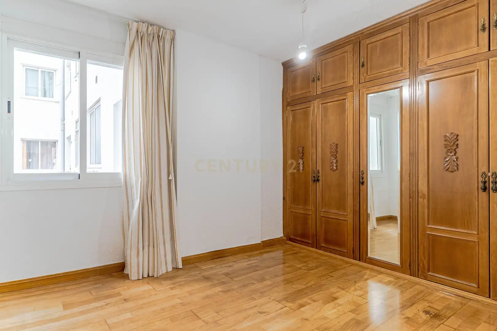 Bedroom of Flat for sale in Granada