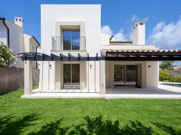 Detached house with pool for sale in Santa Ponça