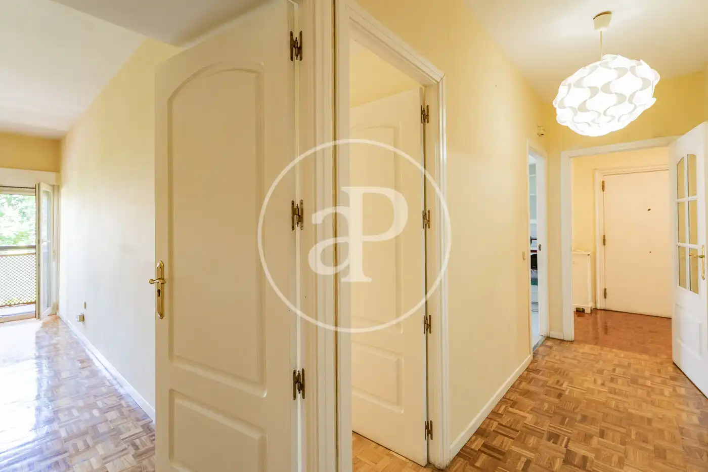 Piso de alquiler en Madrid con Aire acondicionado, Calefacción y Jardín privado