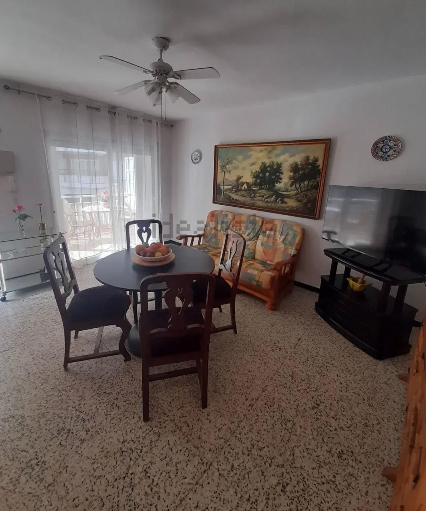 Menjador de Apartament en venda en Gandia amb Aire condicionat i Balcó