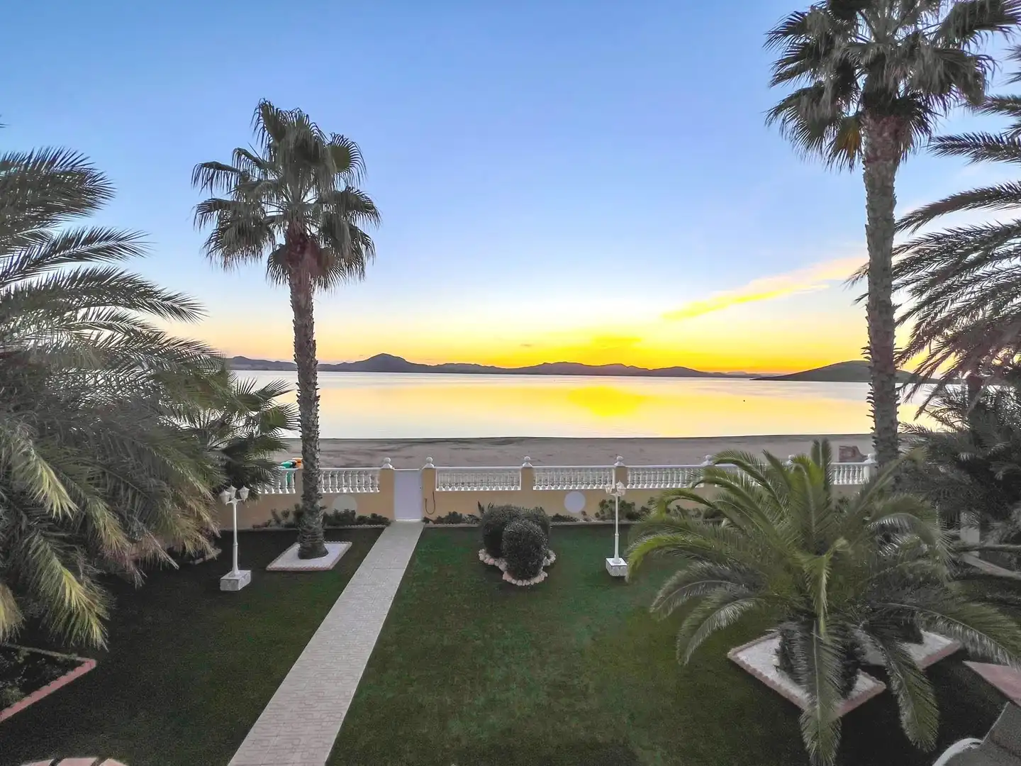 Garten von Haus oder Chalet zum Verkauf in La Manga del Mar Menor mit Klimaanlage, Heizung und Privatgarten