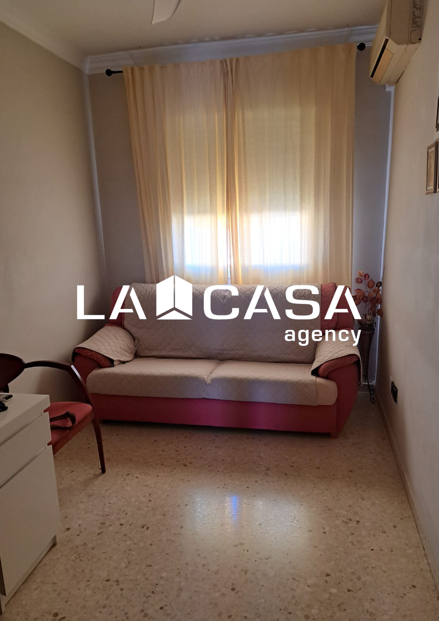 Flat for sale in  Sevilla Capital  with Terrace and Storage room