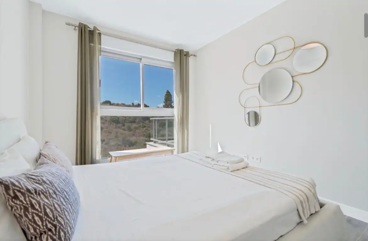Bedroom of Flat for sale in Mijas  with Air Conditioner, Terrace and Furnished