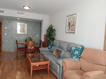 Piso con ascensor en venta en MIGUEL VIVANCOS 2