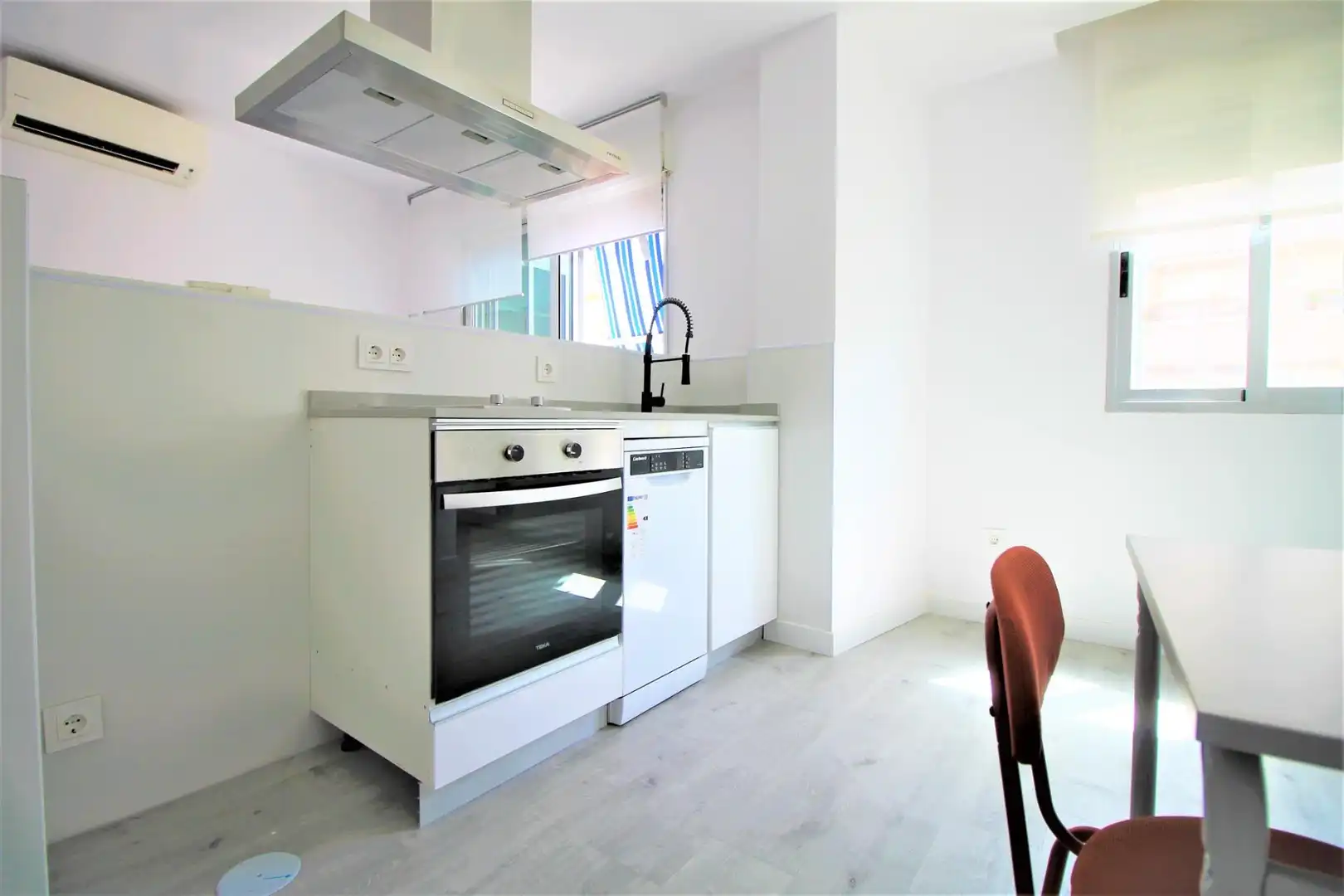 Kitchen of Flat for rent in Carabanchel