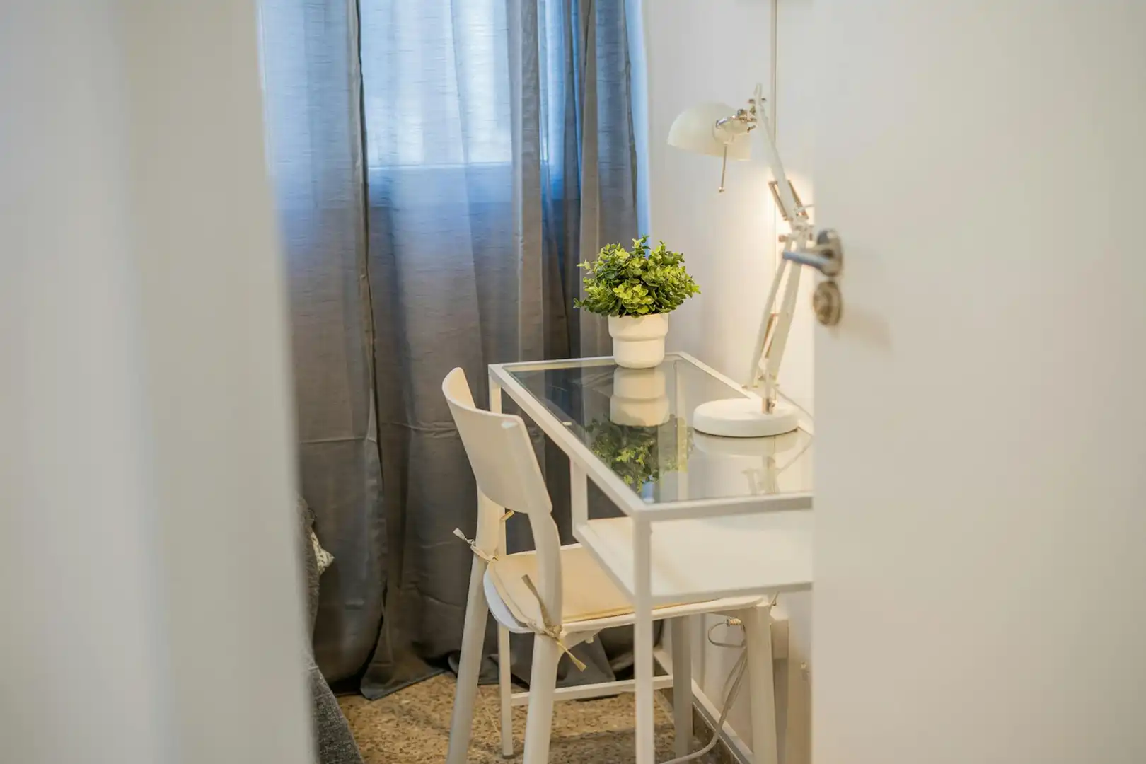 Habitación de Piso para compartir en Valencia con Amueblado, Lavadora y TV