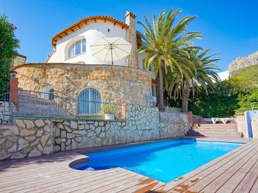 Villa con balcone in vendita a Canuta