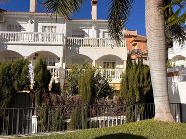 Casa a schiera con piscina in vendita a Esmeralda
