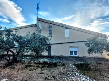 Casa rústica con jardín en venta en Roques Daurades - L'Estany