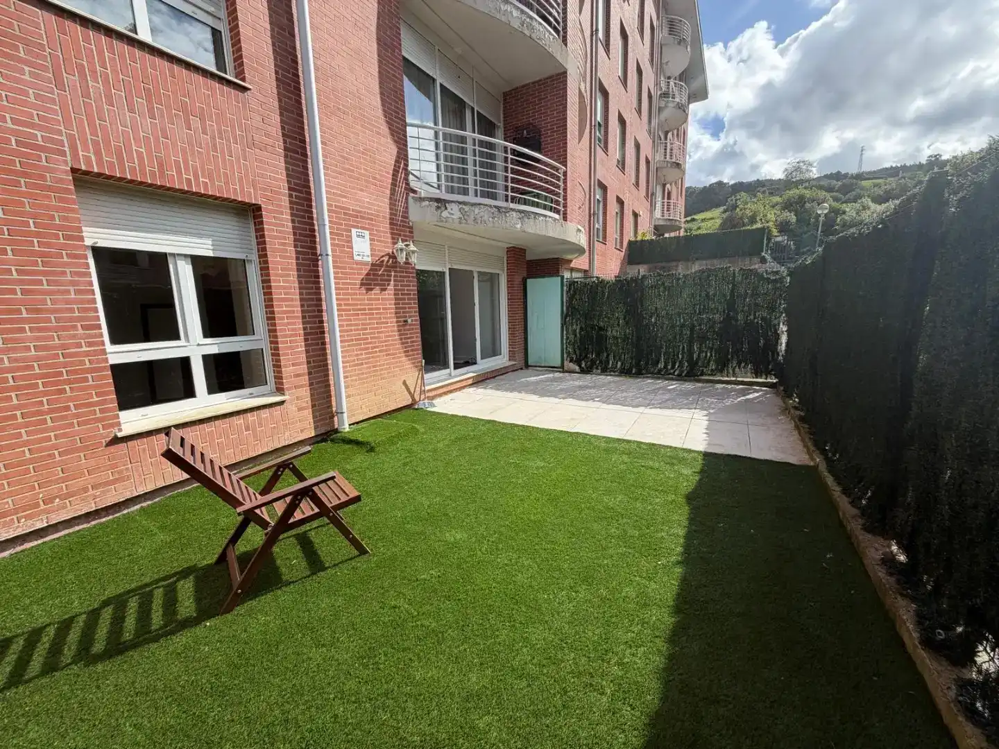 Terrasse von Erdgeschoss zur Miete in Castro-Urdiales mit Privatgarten, Parkett und Schwimmbad