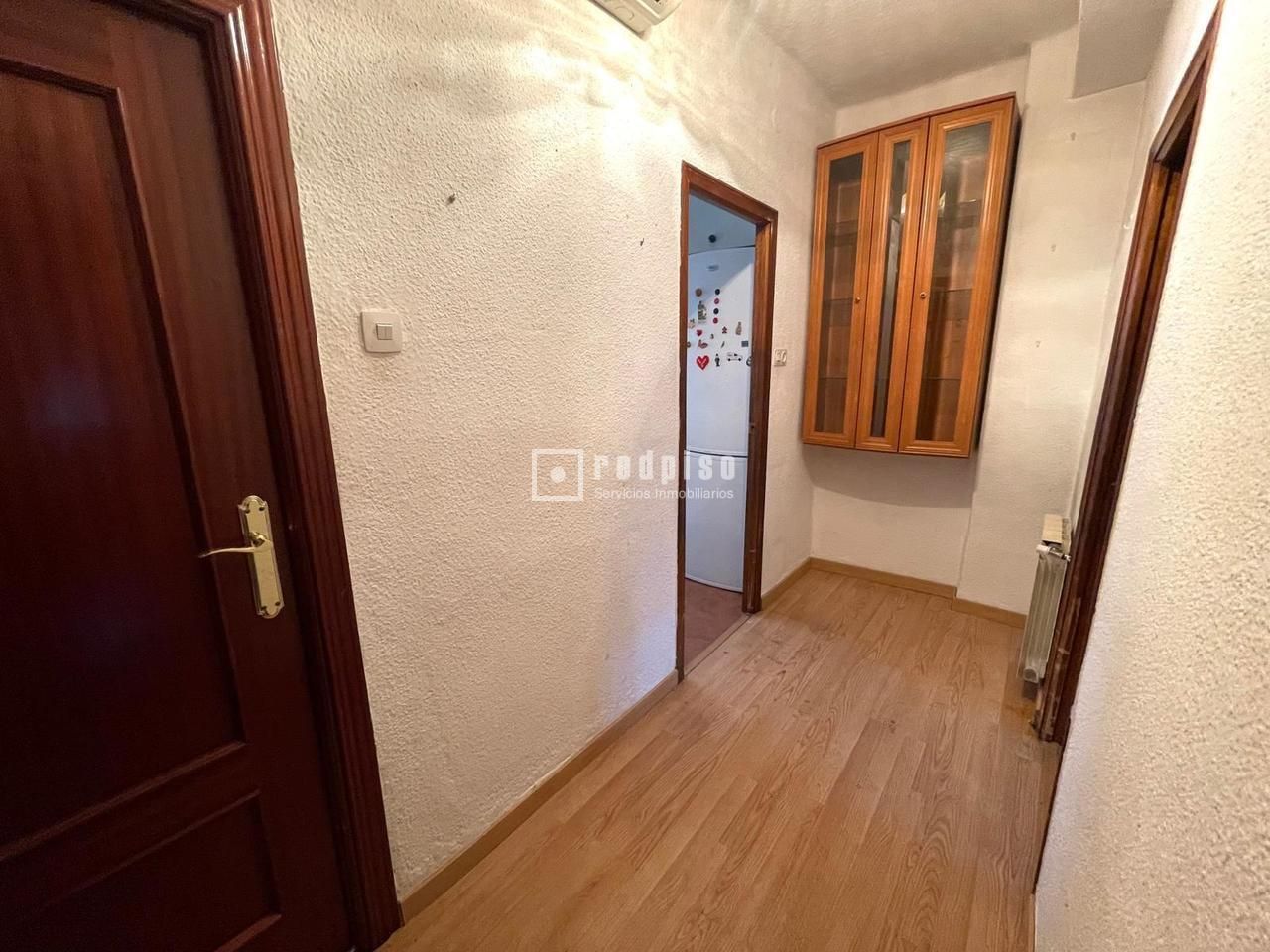 Bedroom of Flat for sale in  Madrid Capital  with Air Conditioner
