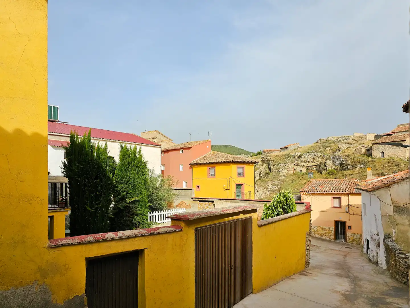 Exterior view of Houses for sale in Velilla de Jiloca  with Balcony