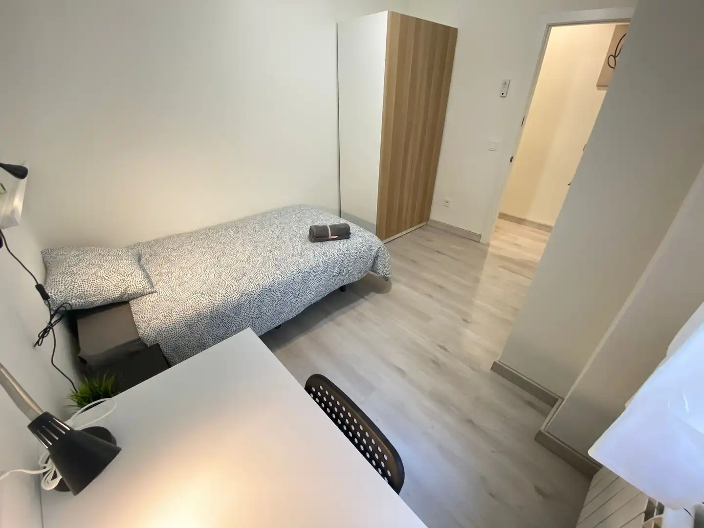 Room in Calle Amos de Escalante, 12, Pueblo Nuevo
