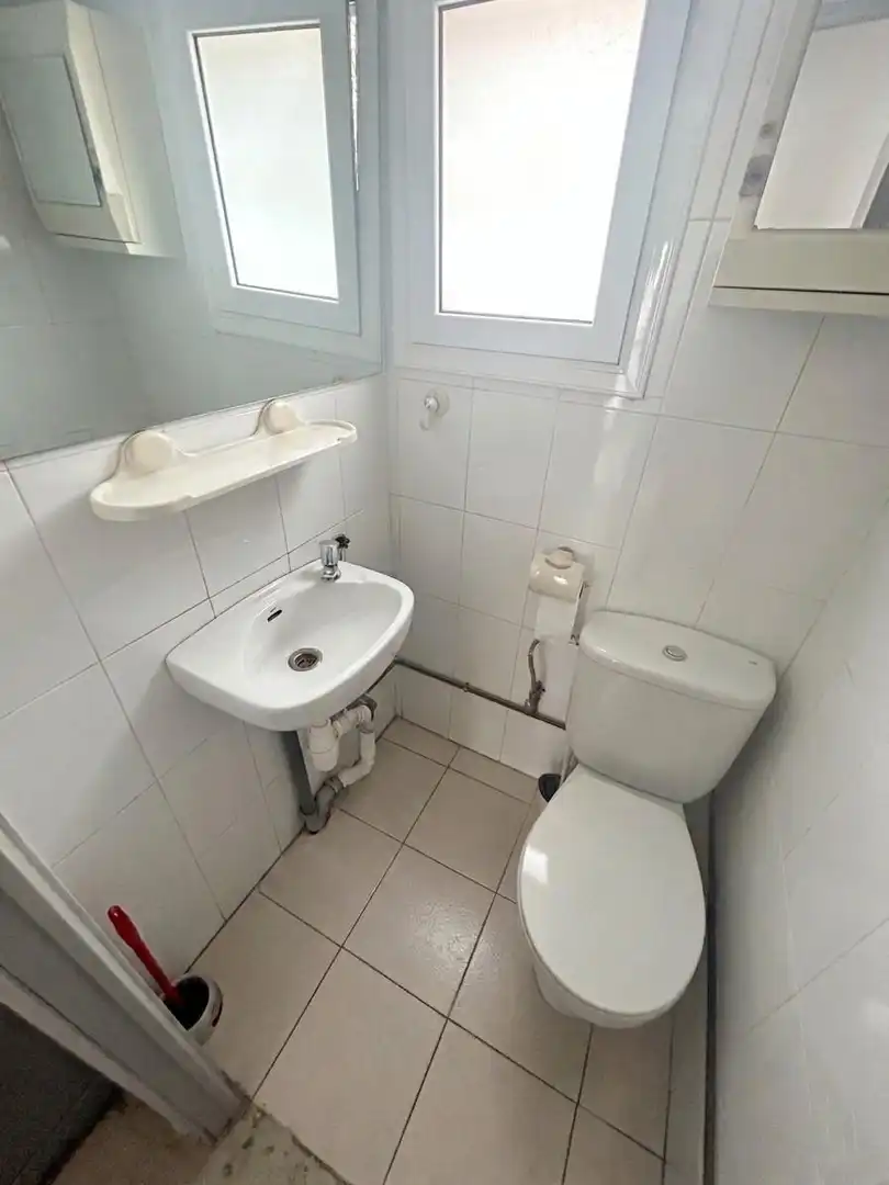 Badezimmer von Geschaftsraum zur Miete in Sant Cugat del Vallès