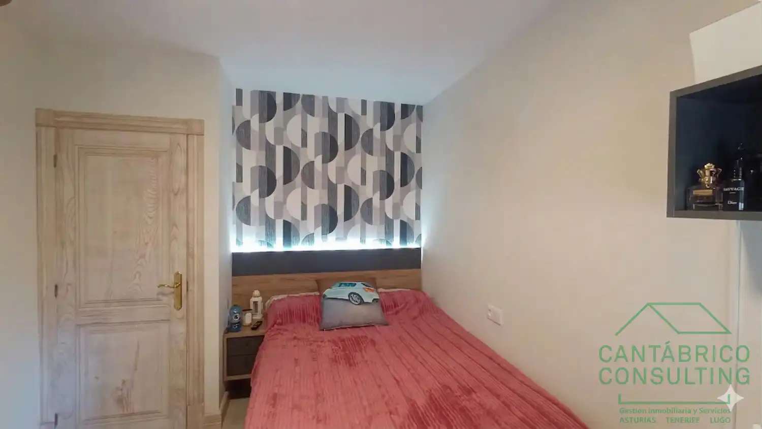 Habitación de Piso en venta en Navia con Calefacción y Amueblado
