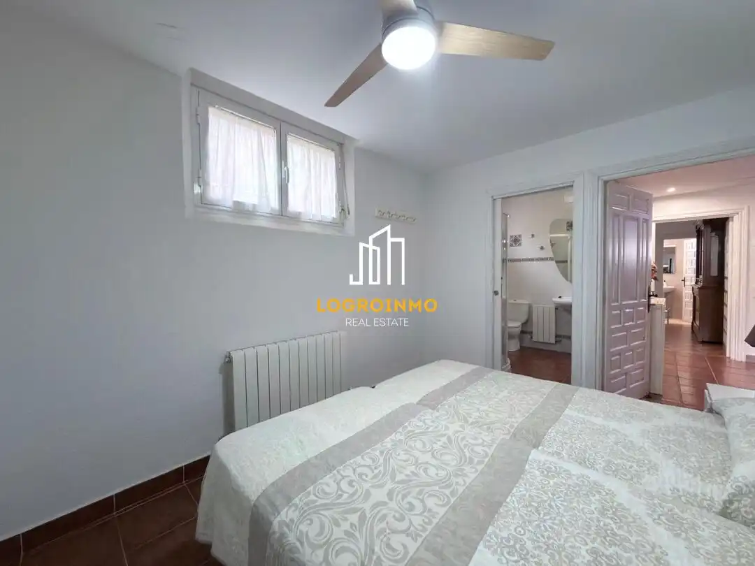 Habitación de Casa o chalet en venta en El Redal con Calefacción, Trastero y Piscina
