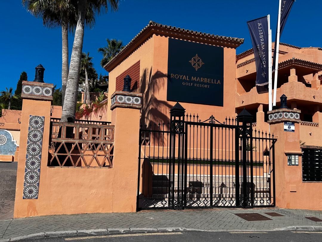 Exterior view of Box room to rent in Benahavís