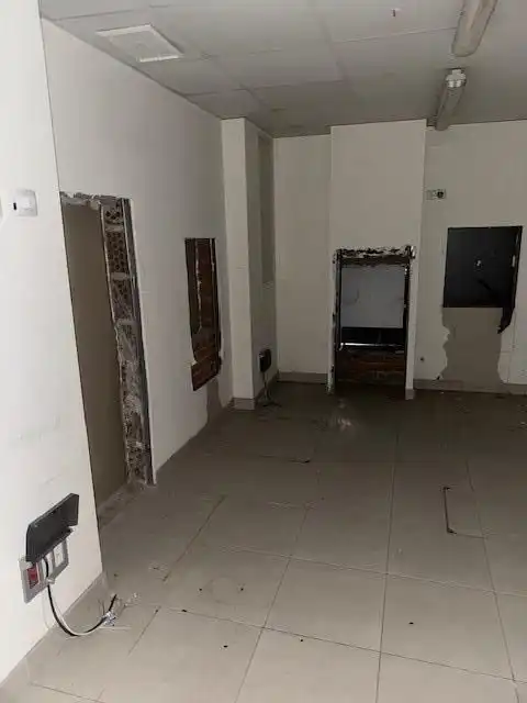Commercial properties for rent in Calle Nuestra Señora de la Almudena, Vírgenes