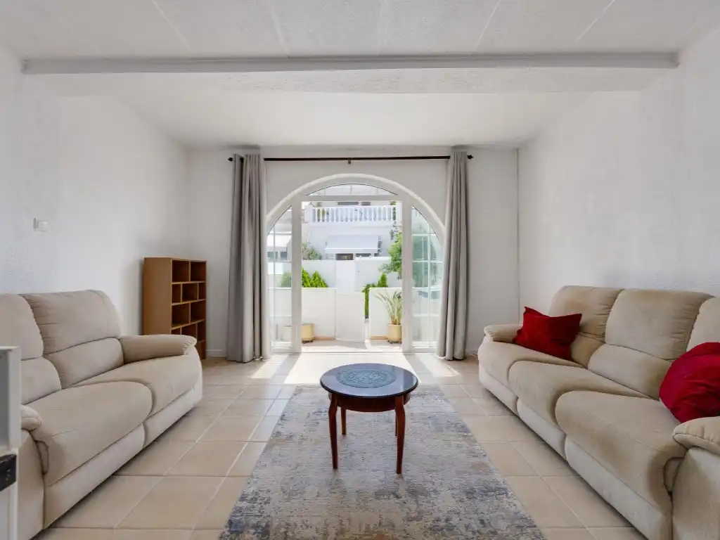 Bungalow con jardín en venta en Zona Carrefour - Urbanizaciones, imagen 9