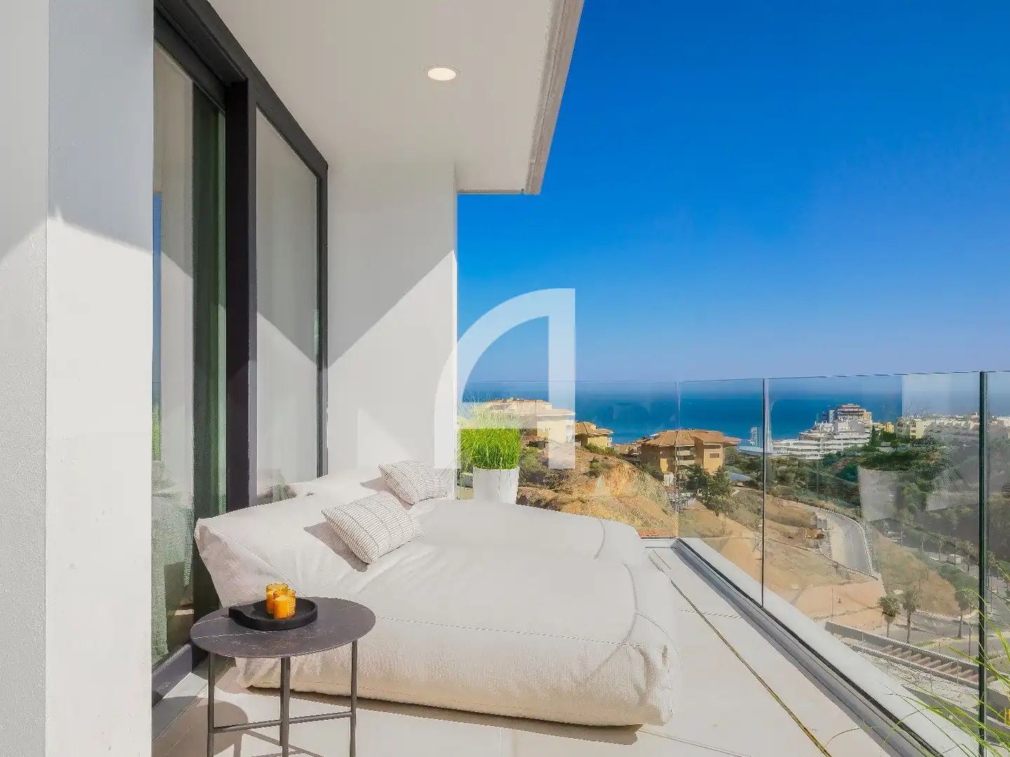 Terraza de Casa adosada en venta en Fuengirola con Aire acondicionado, Calefacción y Jardín privado