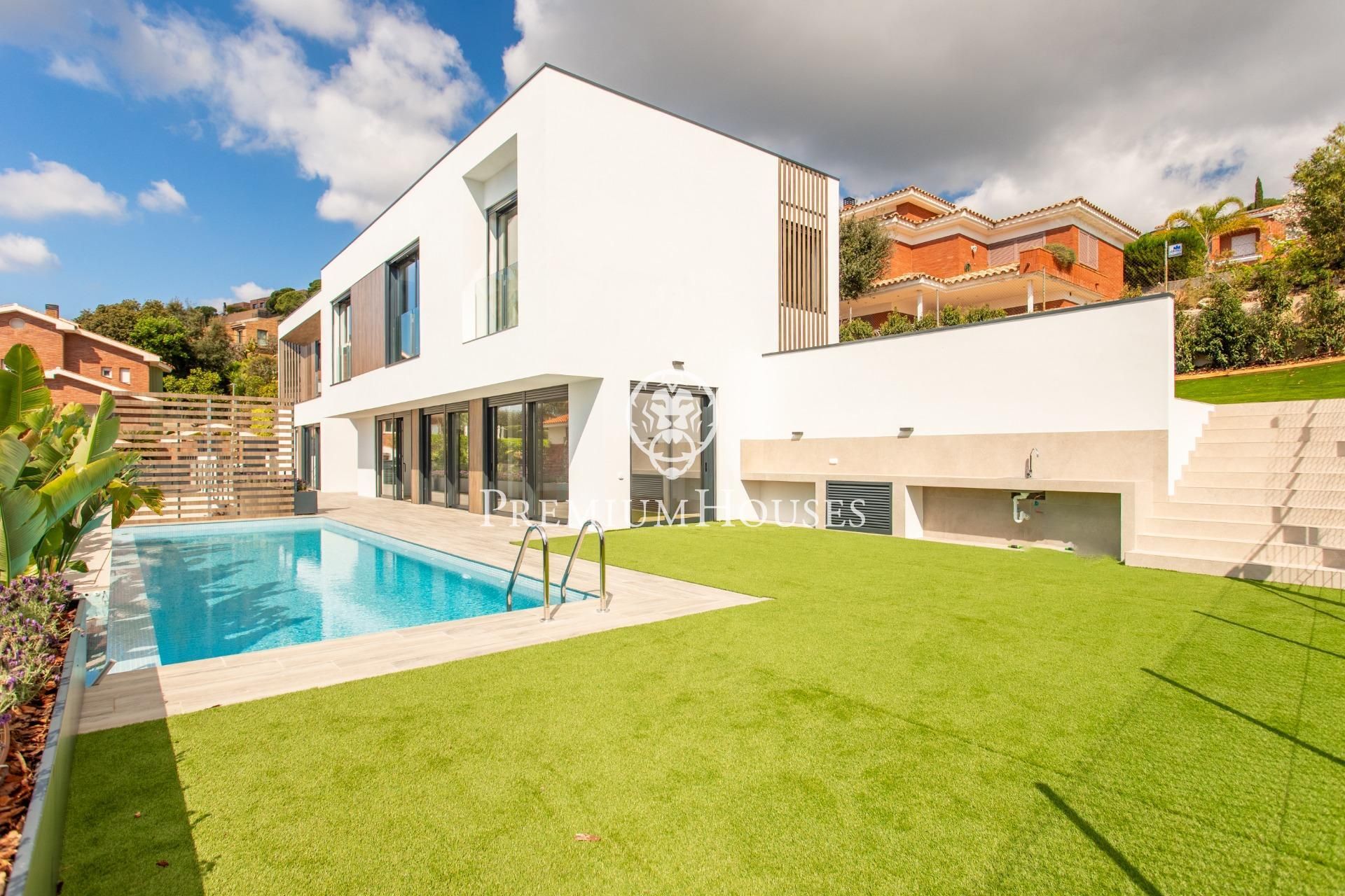Vista exterior de Casa o xalet de lloguer en Teià amb Aire condicionat, Calefacció i Jardí privat